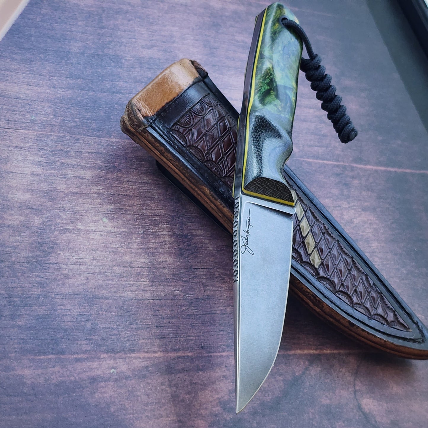 Novas - Micarta/ Maple burl