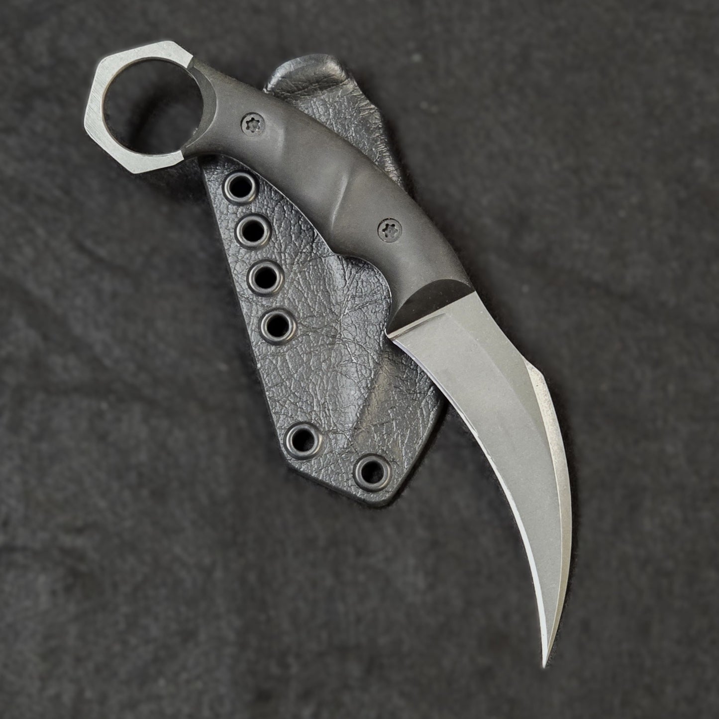 Karambit - Black Paper